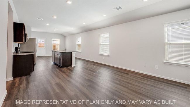 877 Kickapoo Ln, House other with 3 bedrooms, 2 bathrooms and 2 parking in College Station TX | Image 10
