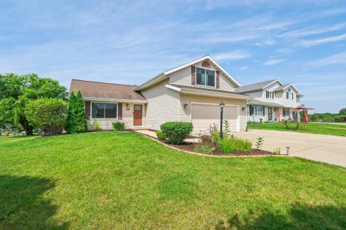 5206 Monarda Court, McFarland, WI, 53558 | Card Image