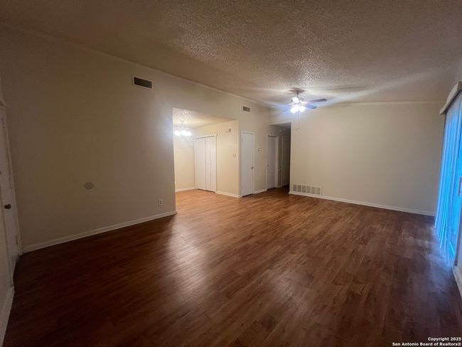 1524 Shannon Cir, Home with 2 bedrooms, 1 bathrooms and null parking in New Braunfels TX | Image 4