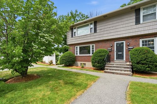 30-30 Bunkerhill St, North Andover, MA, 01845-2802 | Card Image
