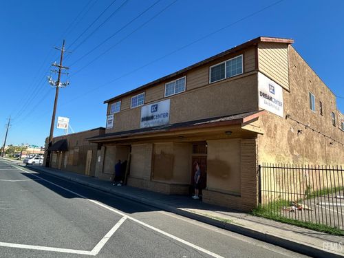 520 Union Ave, Bakersfield, CA, 93307-1474 | Card Image