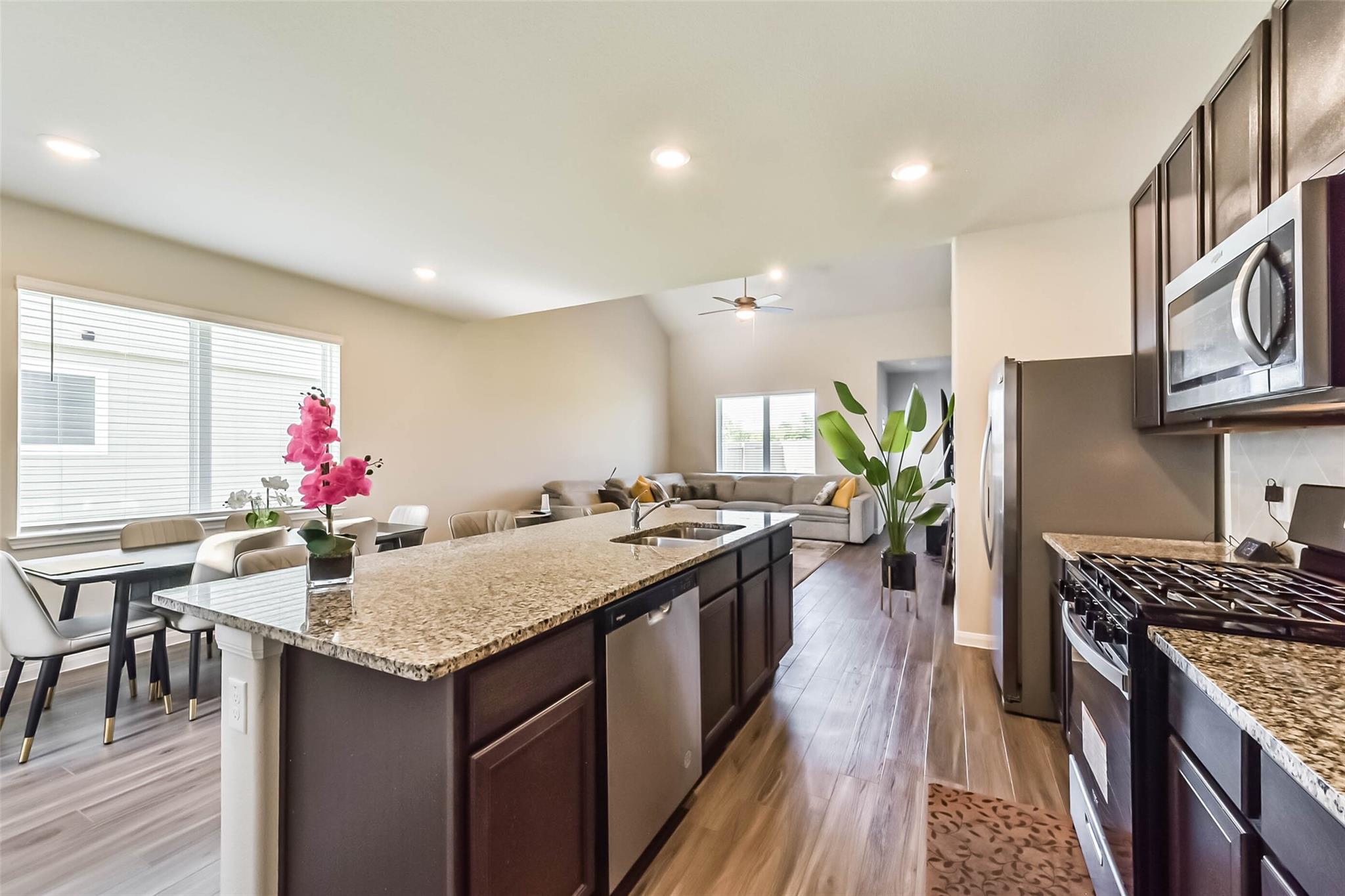 Residential Lease in Rosharon 4