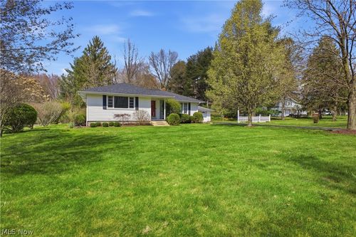 9231 King Graves Rd Ne, Warren, OH, 44484-1128 | Card Image