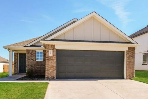 1907 Crimson Lake Blvd, El Reno, OK, 73036-4285 | Card Image