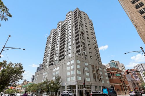 1707-600 N Dearborn St, Chicago, IL, 60654-6296 | Card Image