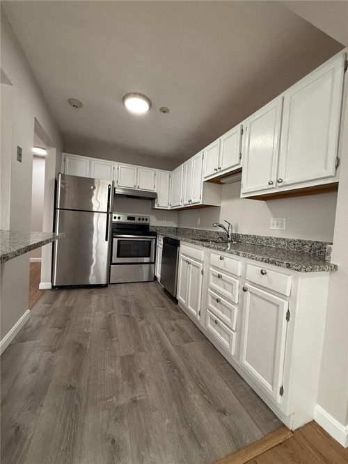 905-400 New River Rd, Manville, RI, 02838-1824 | Card Image