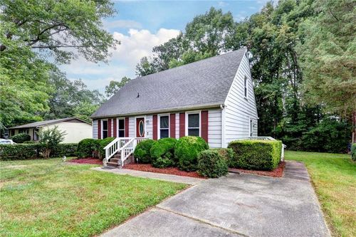 111 Quail Rd, Yorktown, VA, 23692-2729 | Card Image
