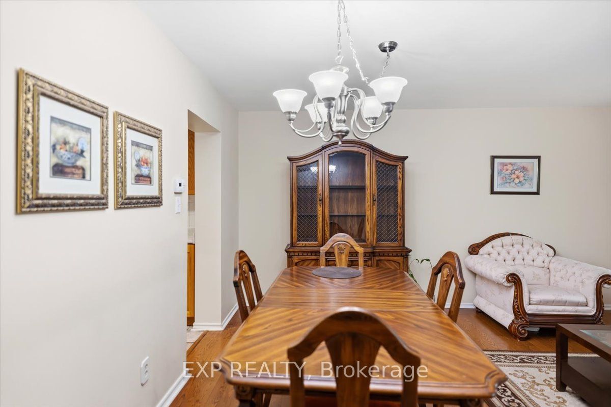 Residential in Toronto E11 5