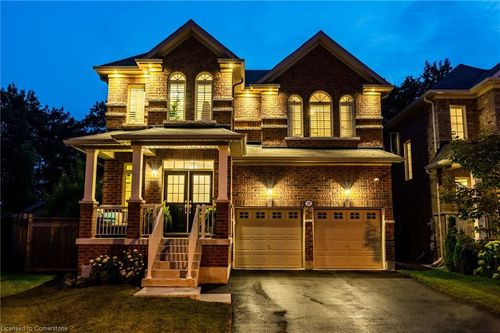 117 Wimberly Ave, Waterdown, ON, L8B0S2 | Card Image