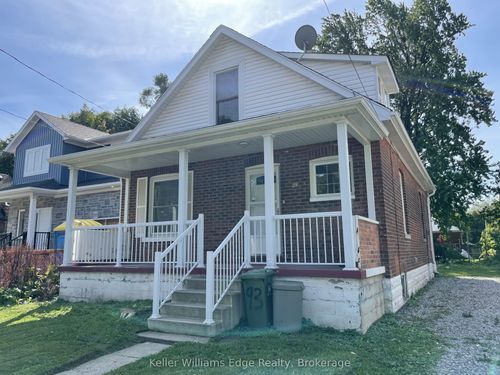 93 Sussex St, Hamilton, ON, L8S2E2 | Card Image