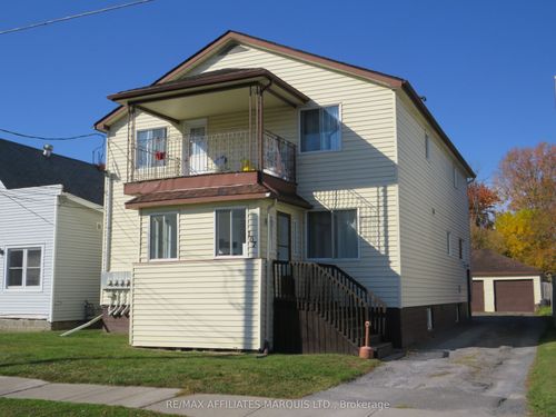 107 7th St W, Cornwall, ON, K6J2Y1 | Card Image
