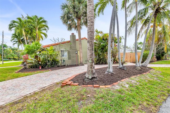 1800 Coral Gardens Dr, House other with 3 bedrooms, 2 bathrooms and null parking in Wilton Manors FL | Image 39