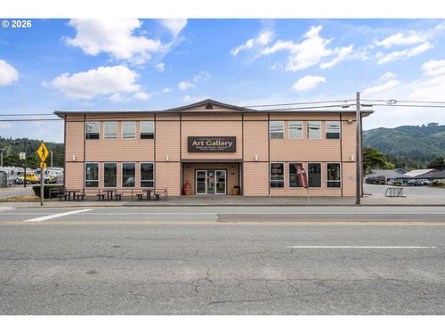 29707 Ellensburg Ave, Gold Beach, OR, 97444-7770 | Card Image