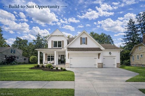 4879 Oakdale Drive, Willoughby, OH, 44094 | Card Image