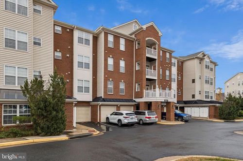 unit-302-9710 Handerson Pl, MANASSAS PARK, VA, 20111-7038 | Card Image