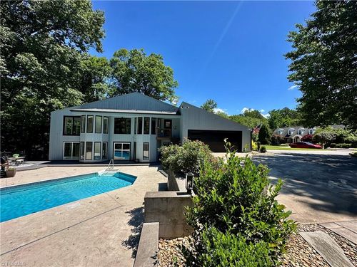 18 Pickett Ave, Spencer, NC, 28159-1958 | Card Image