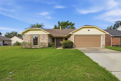 403 Redbud Dr, Forney, TX, 75126-9652 | Card Image