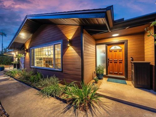 1920 Bernardo Ave, Escondido, CA, 92025-5940 | Card Image