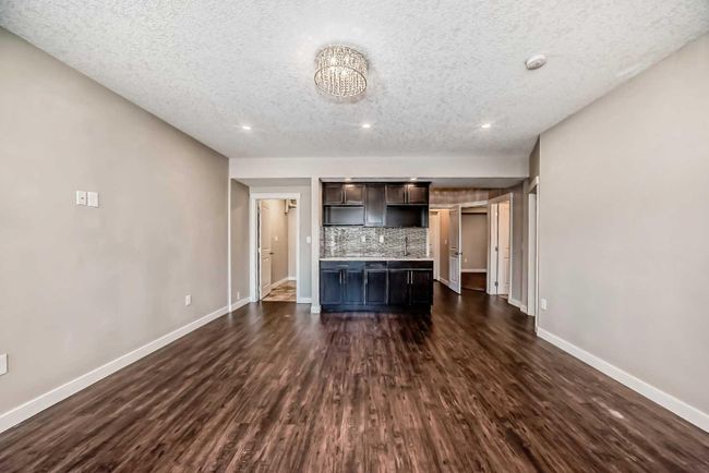 554 Sherwood Boulevard Nw, Home with 6 bedrooms, 3 bathrooms and 4 parking in Calgary AB | Image 29