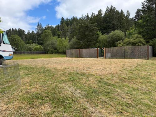 25284 Madrone Dr, Willits, CA, 95490-8511 | Card Image