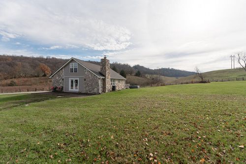 3236 Steele Branch Rd, Frankfort, KY, 40601-8748 | Card Image