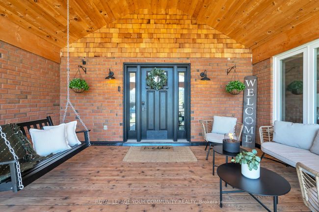 318 Duclos Point Rd, House other with 5 bedrooms, 3 bathrooms and 4 parking in Pefferlaw ON | Image 6