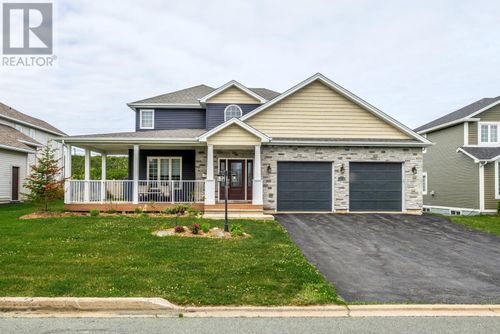37 Cheyne Dr, House with 5 bedrooms, 4 bathrooms and null parking in St. John's NL | Card Image