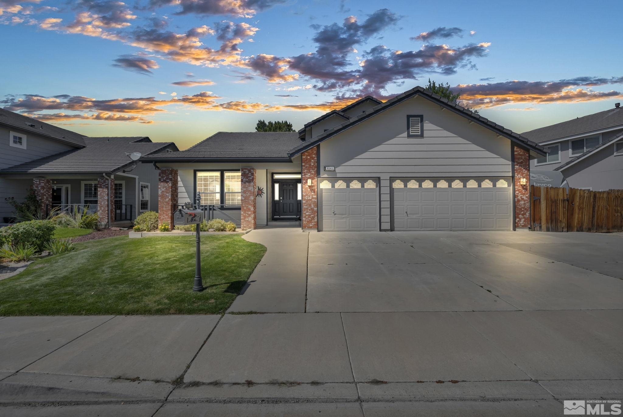 Firtree Ln, Sparks, NV 89436