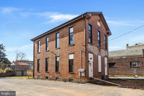 2-420 Chestnut St, POTTSTOWN, PA, 19464-5604 | Card Image