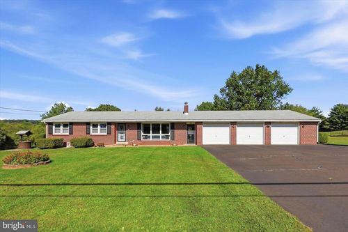 2120 Branch Rd, PERKASIE, PA, 18944-2346 | Card Image