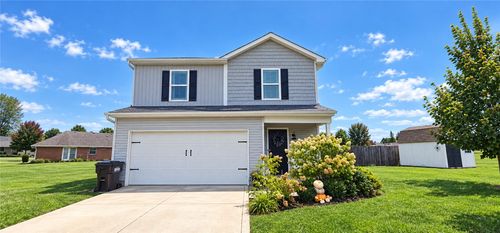 117 Honeysuckle Way, Eaton, OH, 45320-2287 | Card Image