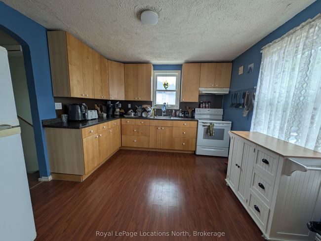 5166 County Rd 9, House other with 2 bedrooms, 1 bathrooms and 4 parking in New Lowell ON | Image 25