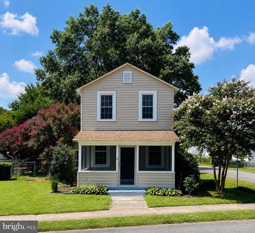 301 Bancroft Ave, COLONIAL BEACH, VA, 22443-2503 | Card Image