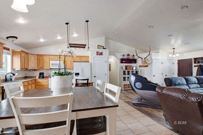 436 Country Club Plz, House other with 4 bedrooms, 2 bathrooms and null parking in Spring Creek NV | Image 7