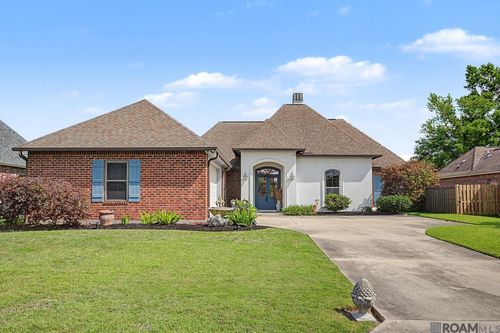 37448 Dutchtown Crossing Ave, Gonzales, LA, 70737-6284 | Card Image