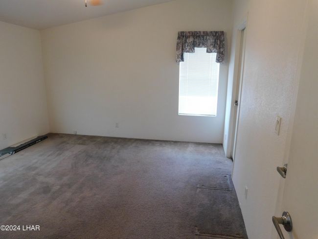 Master Bedroom | Image 21