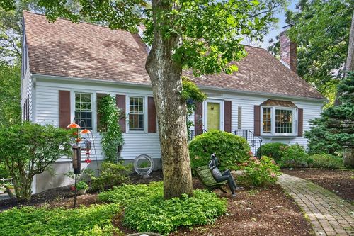 8 Rowley Ln, Yarmouth Port, MA, 02675-2446 | Card Image