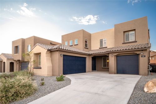 15 Wirecrest Lane, Santa Fe, NM, 87508 | Card Image