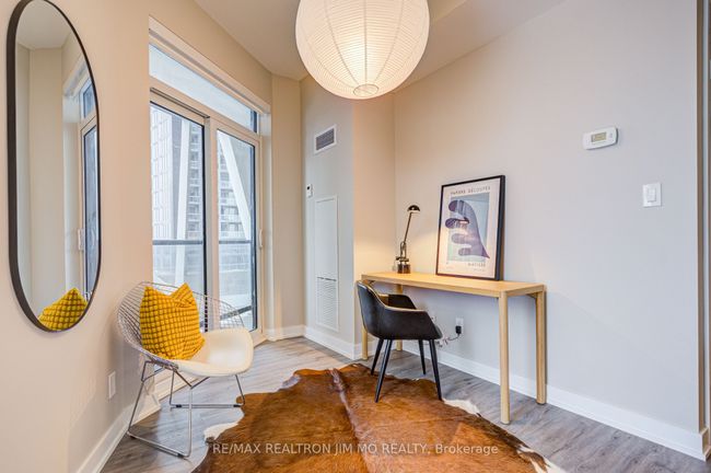 811 - 50 Ordnance St, Condo with 3 bedrooms, 2 bathrooms and 1 parking in Toronto ON | Image 22