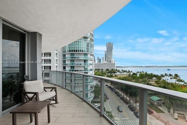 UNIT-715 - 488 Ne 18 Th St, Condo with 3 bedrooms, 4 bathrooms and null parking in Miami FL | Image 9