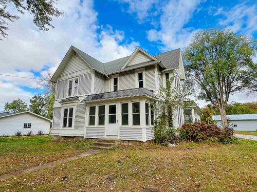 550 1st St N, Maynard, IA, 50655-7505 | Card Image