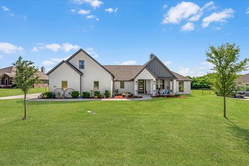 250 Odell Rd, Springtown, TX, 76082-6337 | Card Image