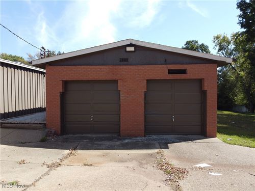 4540 Emerson Ave, Parkersburg, WV, 26104-1214 | Card Image