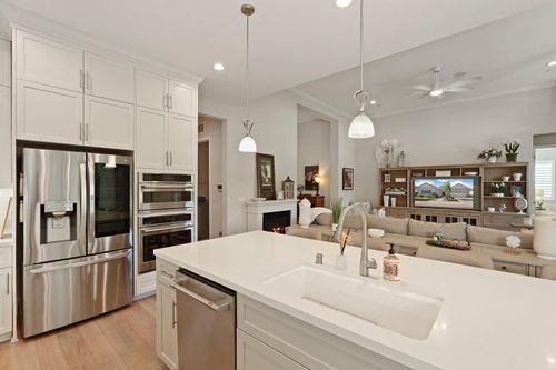 2924 Ashton St, Lodi, CA, 95242-8800 | Card Image