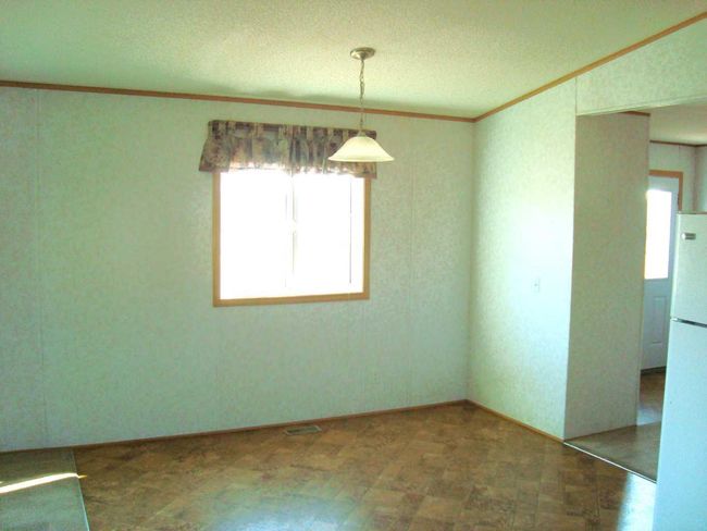 8 Trochu Avenue, House other with 3 bedrooms, 2 bathrooms and 3 parking in Trochu AB | Image 15