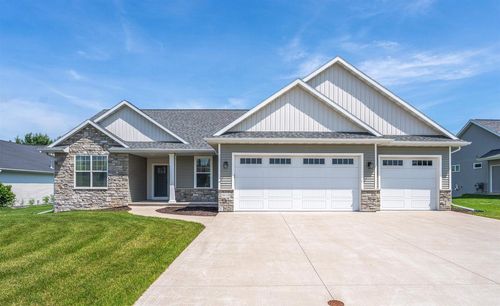 W6776 Prescott Drive, Greenville, WI, 54942 | Card Image