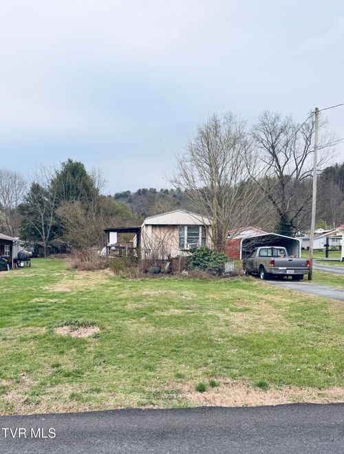 128 Parsley St, Erwin, TN, 37650-1936 | Card Image