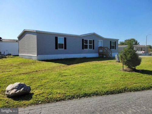 601 Village Dr, Middletown, DE, 19709-1217 | Card Image