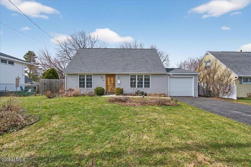 31 Dunham St, Troy, NY, 12180-5434 | Card Image