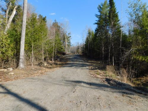 82 Bigelow Hill Road, Skowhegan, ME, 04976 | Card Image